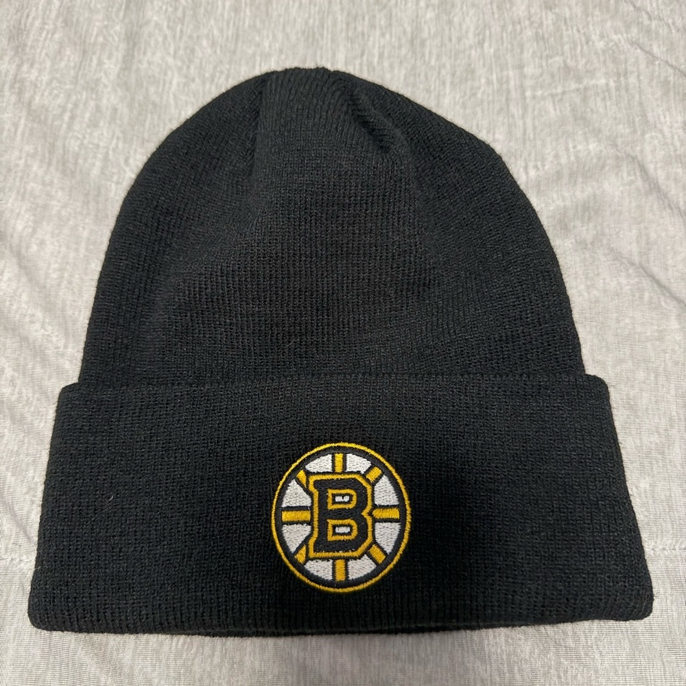 Bruins beanie